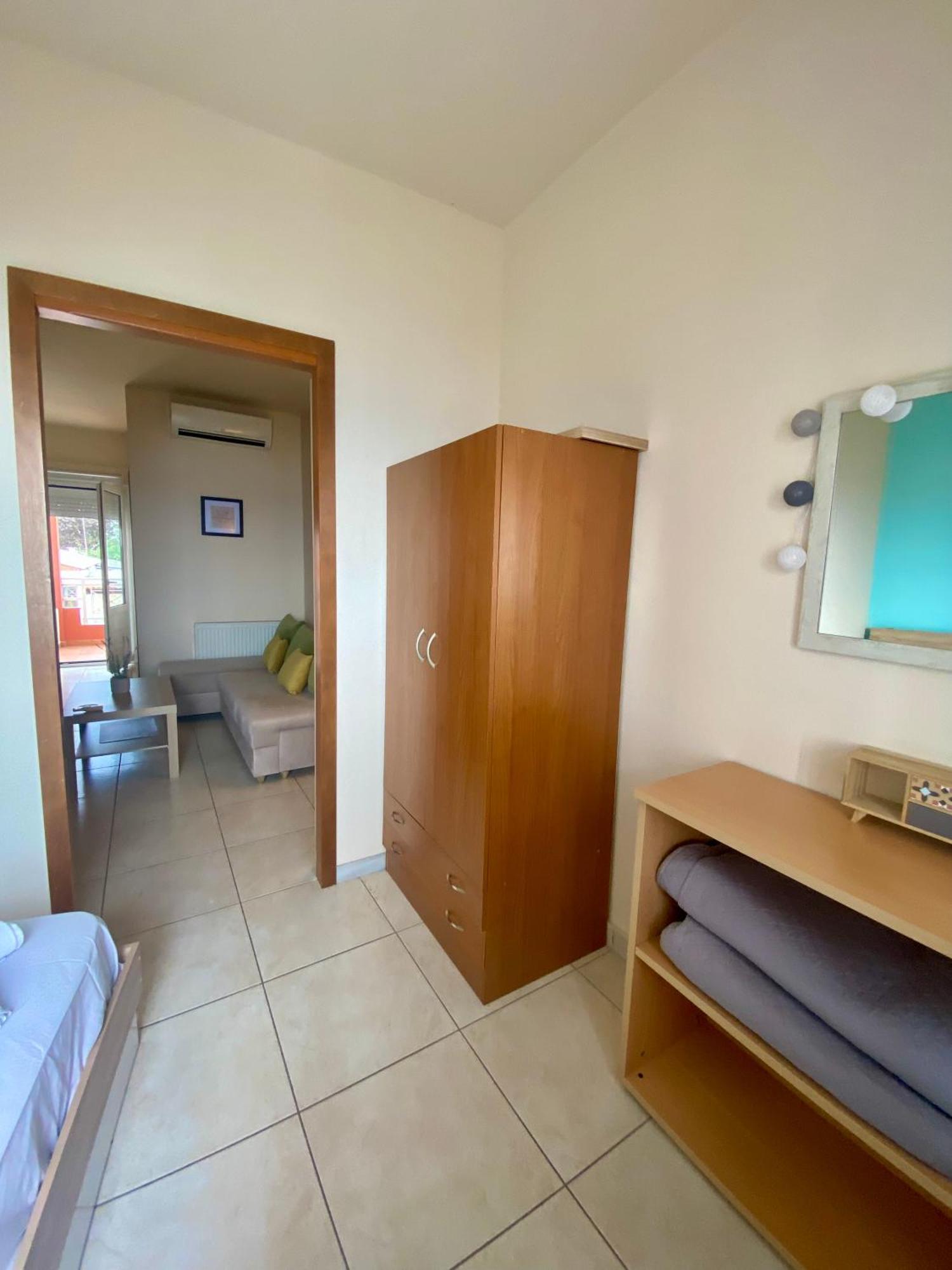 Zisis Apartments No3 Kavala Esterno foto