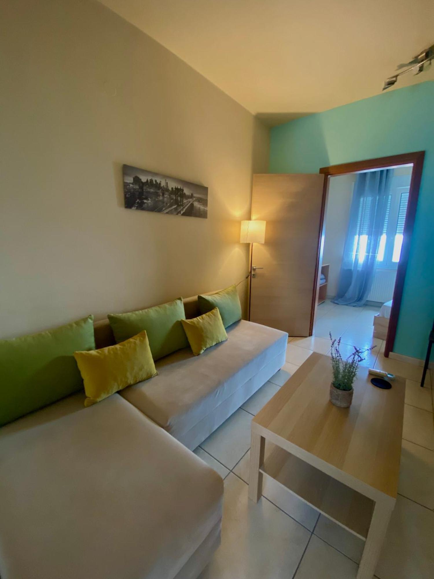 Zisis Apartments No3 Kavala Esterno foto