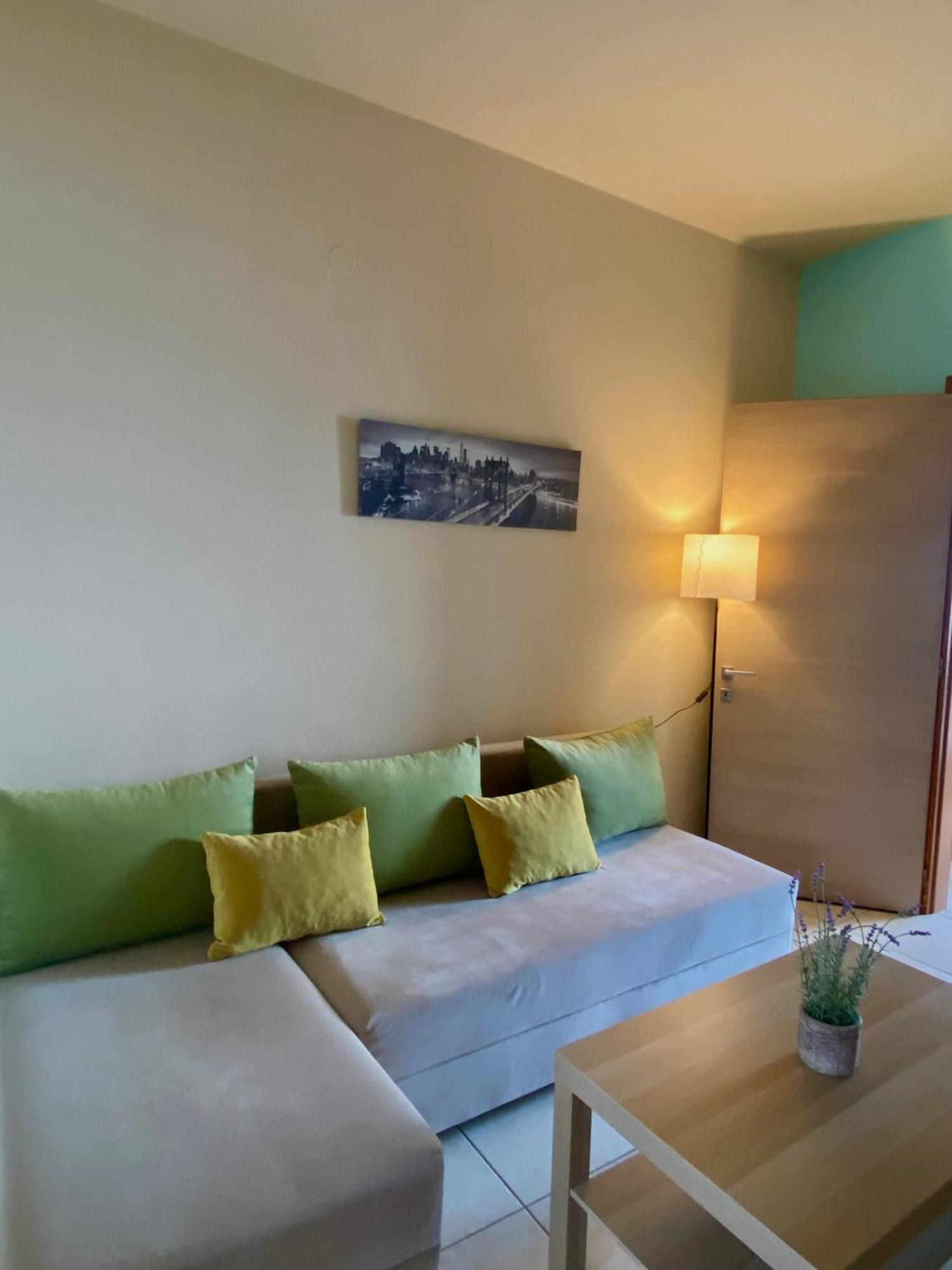 Zisis Apartments No3 Kavala Esterno foto